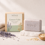 Cuidado relajante con naturaleza y suavidad